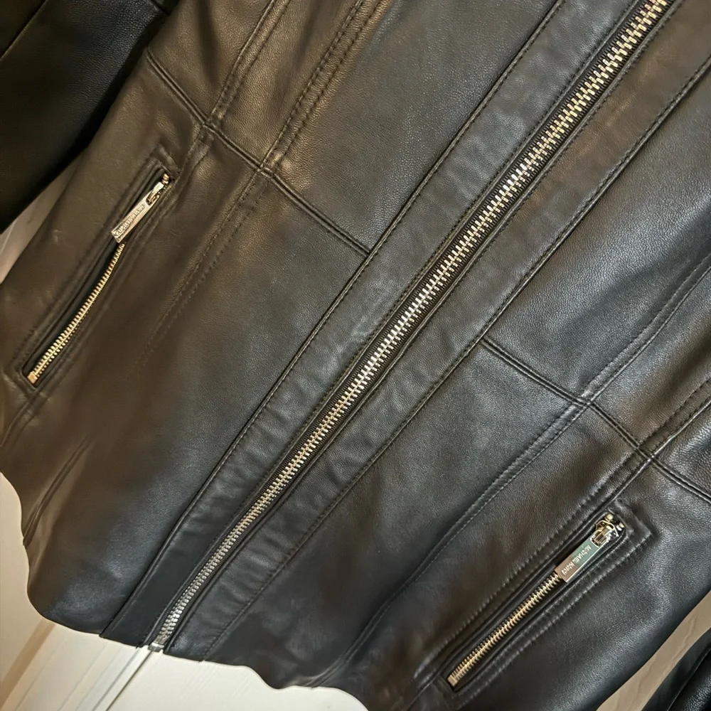 Women's Black Michael Kors Leather Jacket - Picture 4 of 8